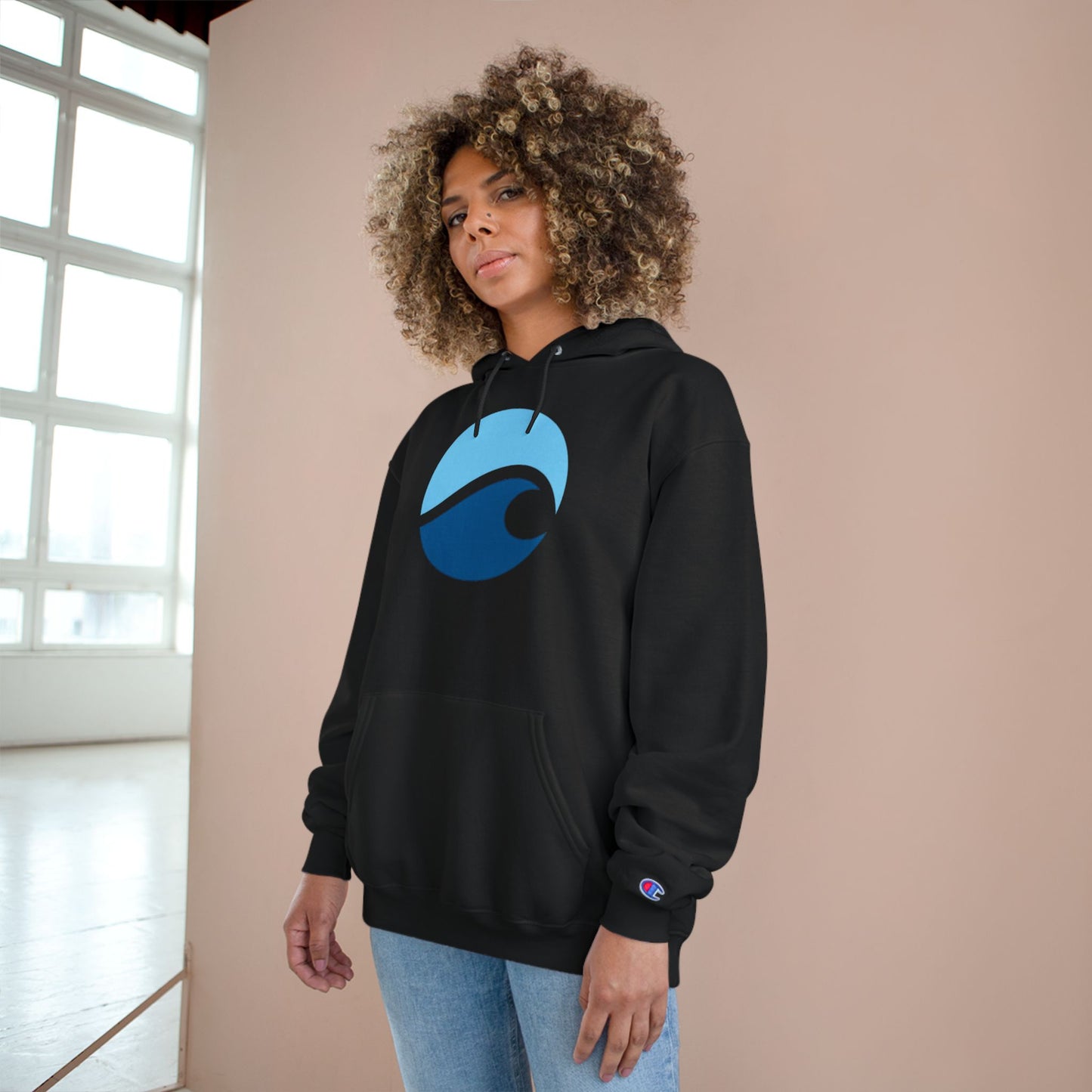 Ocean Wave Champion Hoodie – Minimalist Surf Design