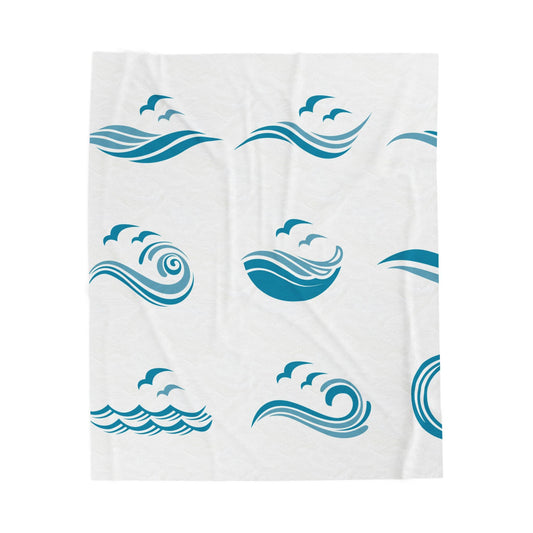 Cozy Ocean Waves Velveteen Plush Blanket – Soft & Stylish Coastal Throw